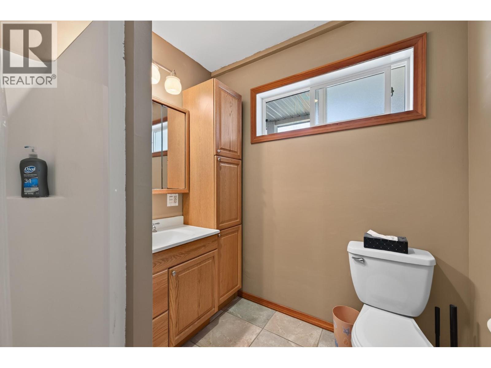 6750 Heffley Road, Kamloops, British Columbia  V2H 0B4 - Photo 31 - 10396389