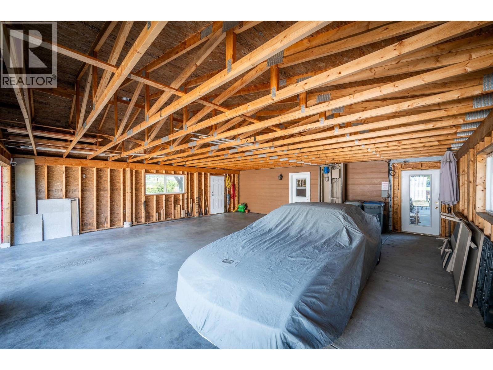 6750 Heffley Road, Kamloops, British Columbia  V2H 0B4 - Photo 45 - 10396389