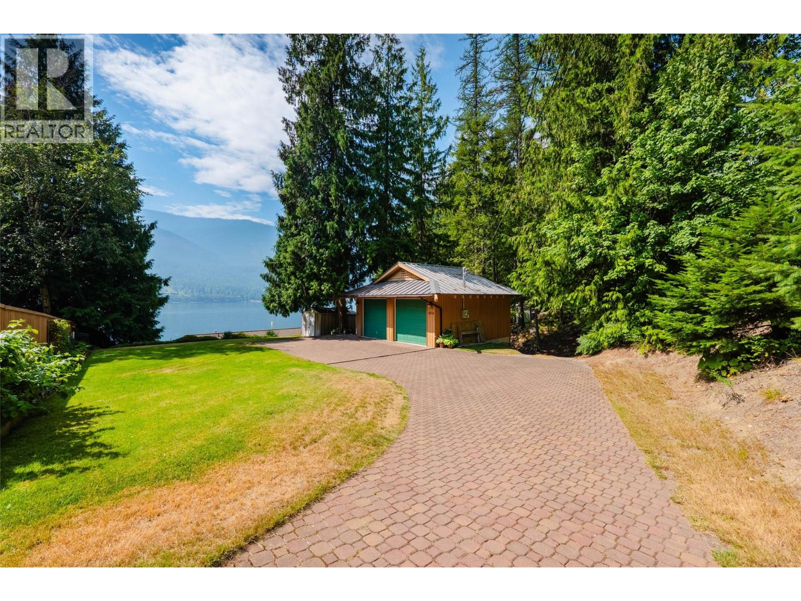 6714 3a Highway, Nelson, British Columbia  V1L 6S2 - Photo 4 - 10396478