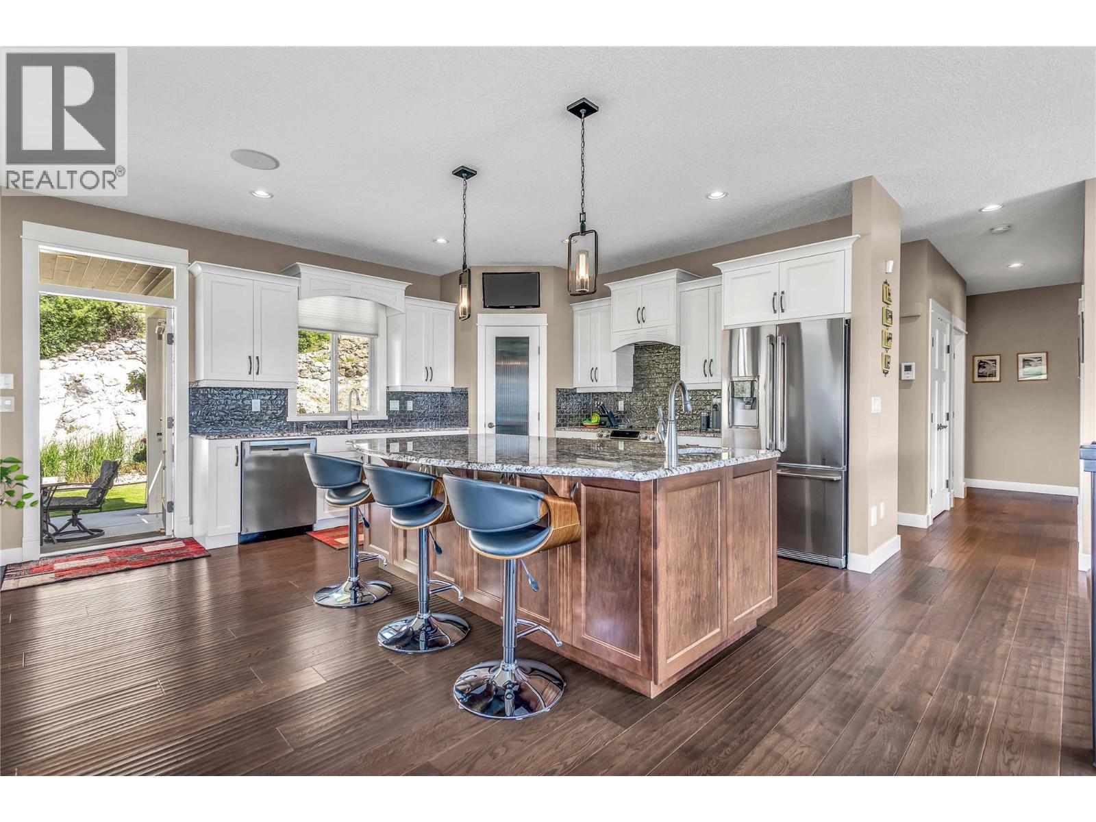 8780 Braeburn Drive, Coldstream, British Columbia  V1B 4E5 - Photo 12 - 10396511