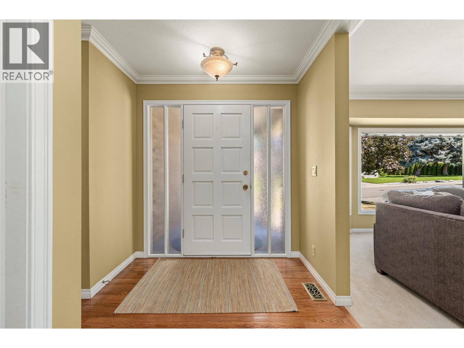 557 Vintage Terrace Court, Kelowna, British Columbia  V1W 2Z8 - Photo 6 - 10396074