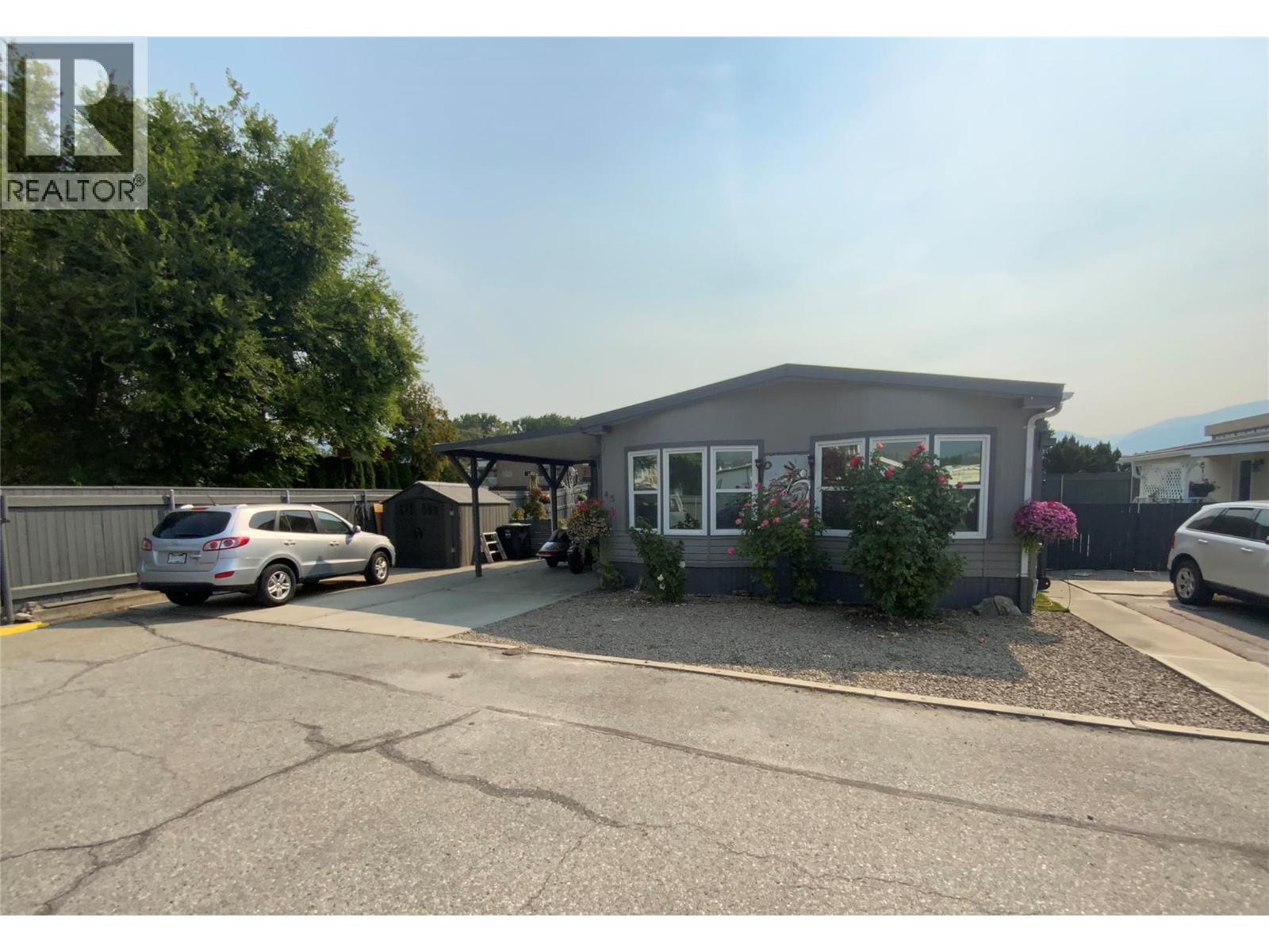 999 Burnaby Avenue Unit# 45, Penticton, British Columbia  V2A 1G7 - Photo 1 - 10396552
