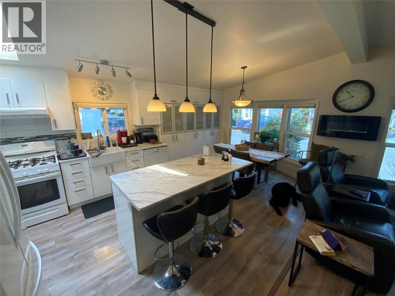 999 Burnaby Avenue Unit# 45, Penticton, British Columbia  V2A 1G7 - Photo 2 - 10396552