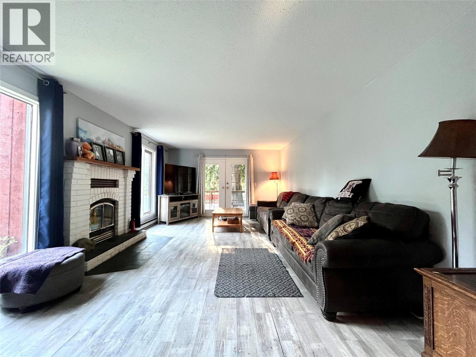 225 6th Street, Nakusp, British Columbia  V0G 1R0 - Photo 7 - 10396538