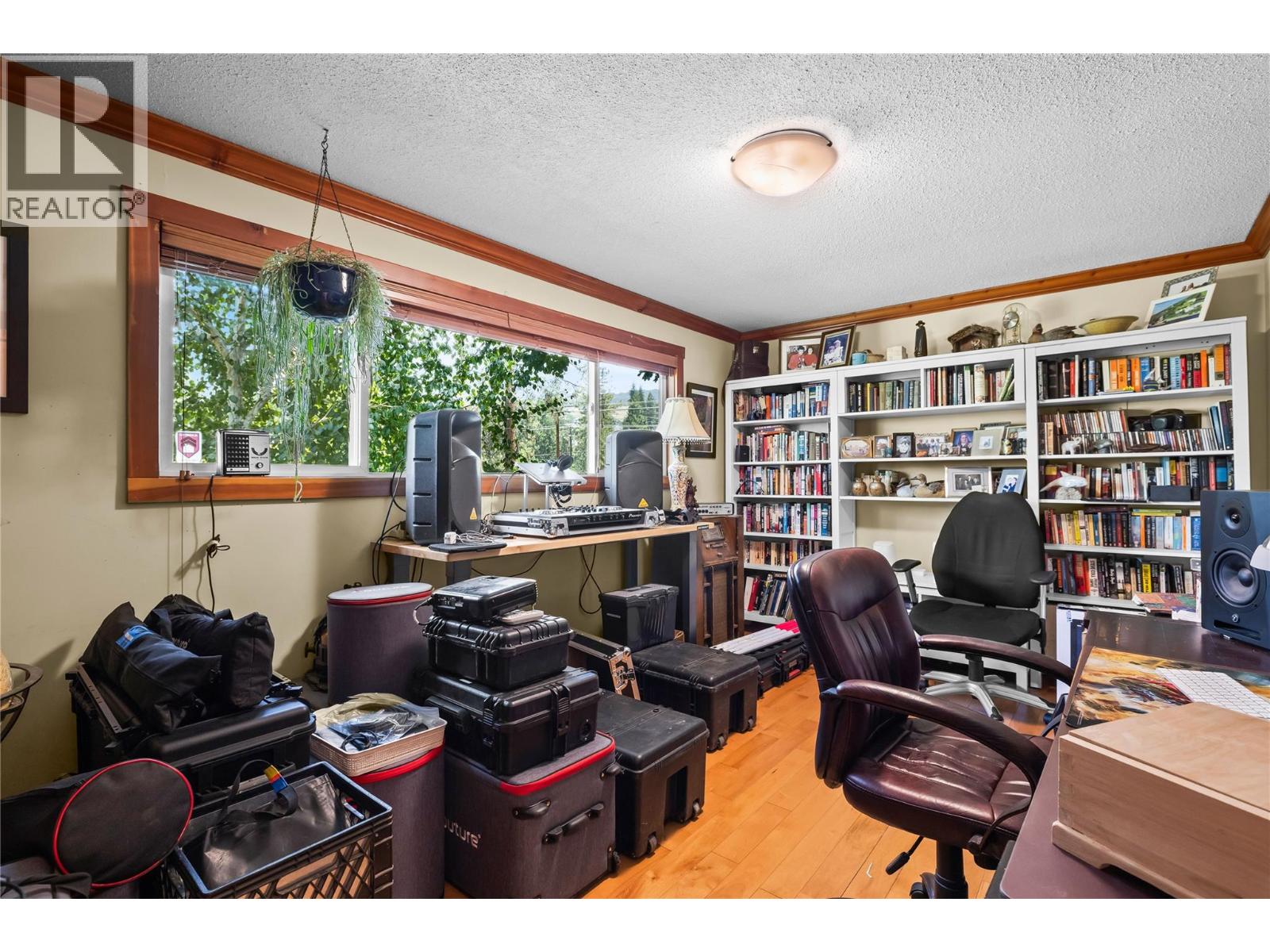 5054 Chute Lake Crescent, Kelowna, British Columbia  V1W 4L9 - Photo 37 - 10396346