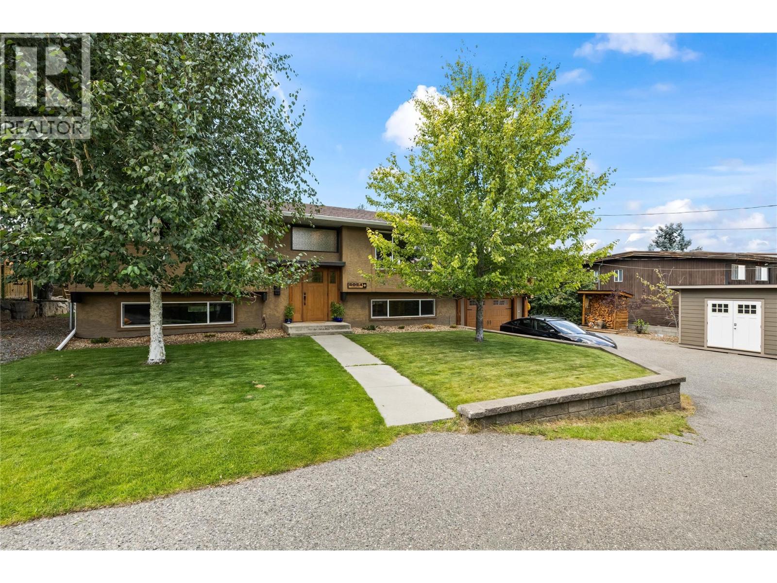 5054 Chute Lake Crescent, Kelowna, British Columbia  V1W 4L9 - Photo 5 - 10396346