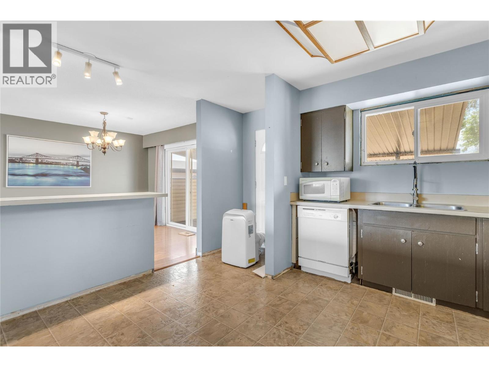 240 Petch Road, Kelowna, British Columbia  V1X 3S4 - Photo 12 - 10396497