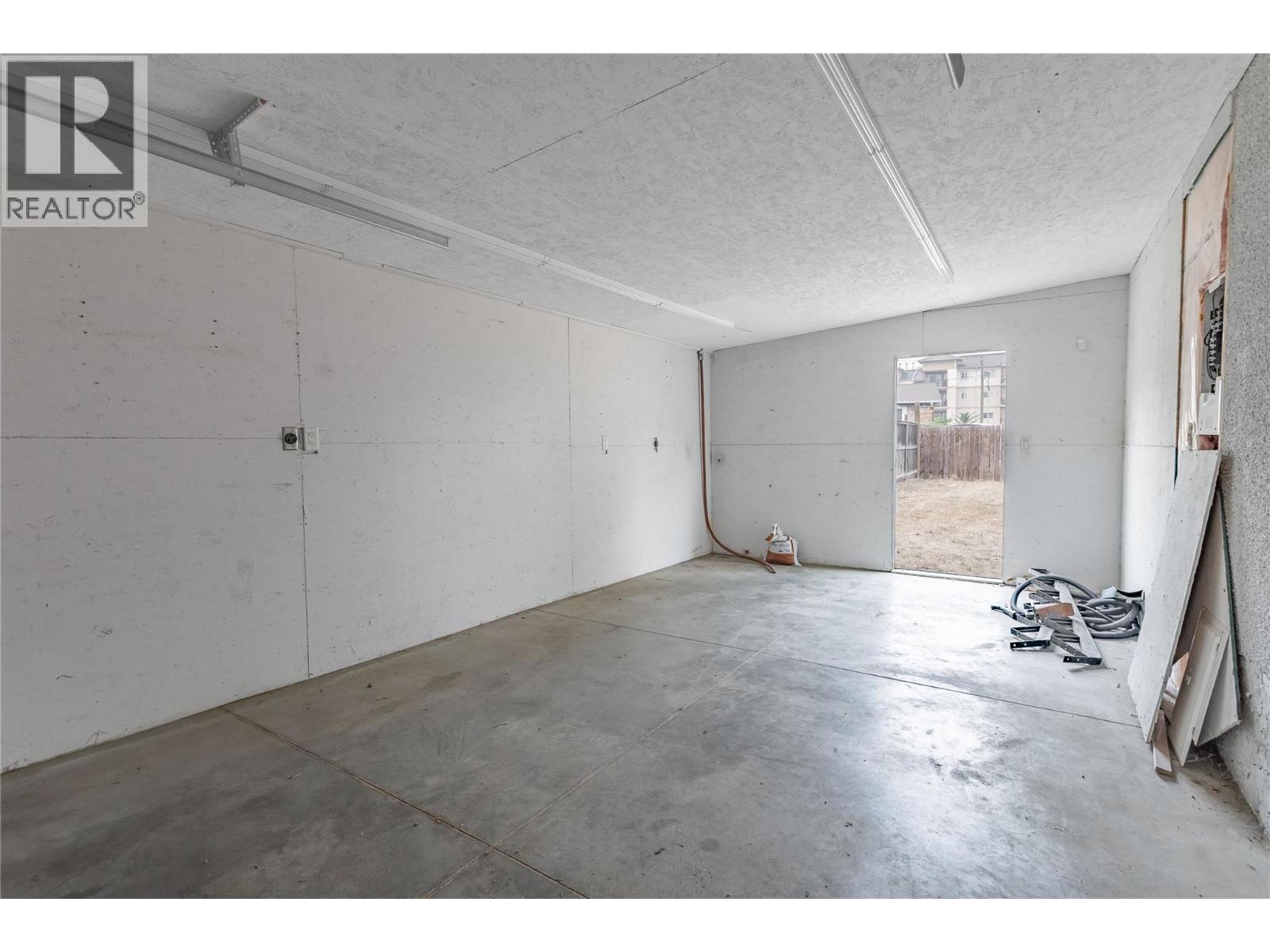 240 Petch Road, Kelowna, British Columbia  V1X 3S4 - Photo 45 - 10396497
