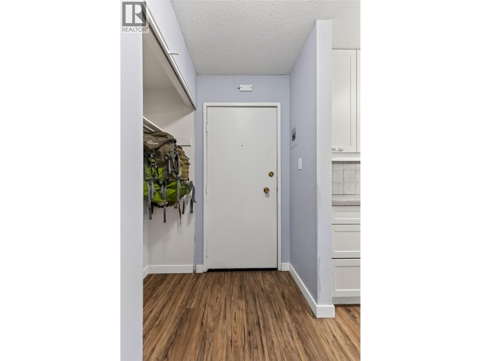 40 Ridgemont Avenue Unit# 101, Fernie, British Columbia  V0B 1M2 - Photo 6 - 10396577