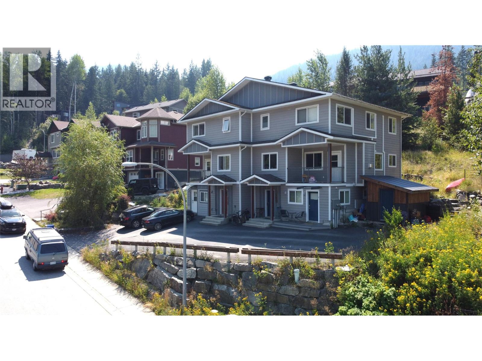 2410 Perrier Lane Unit# A, Nelson, British Columbia  V1L 7C3 - Photo 1 - 10396503