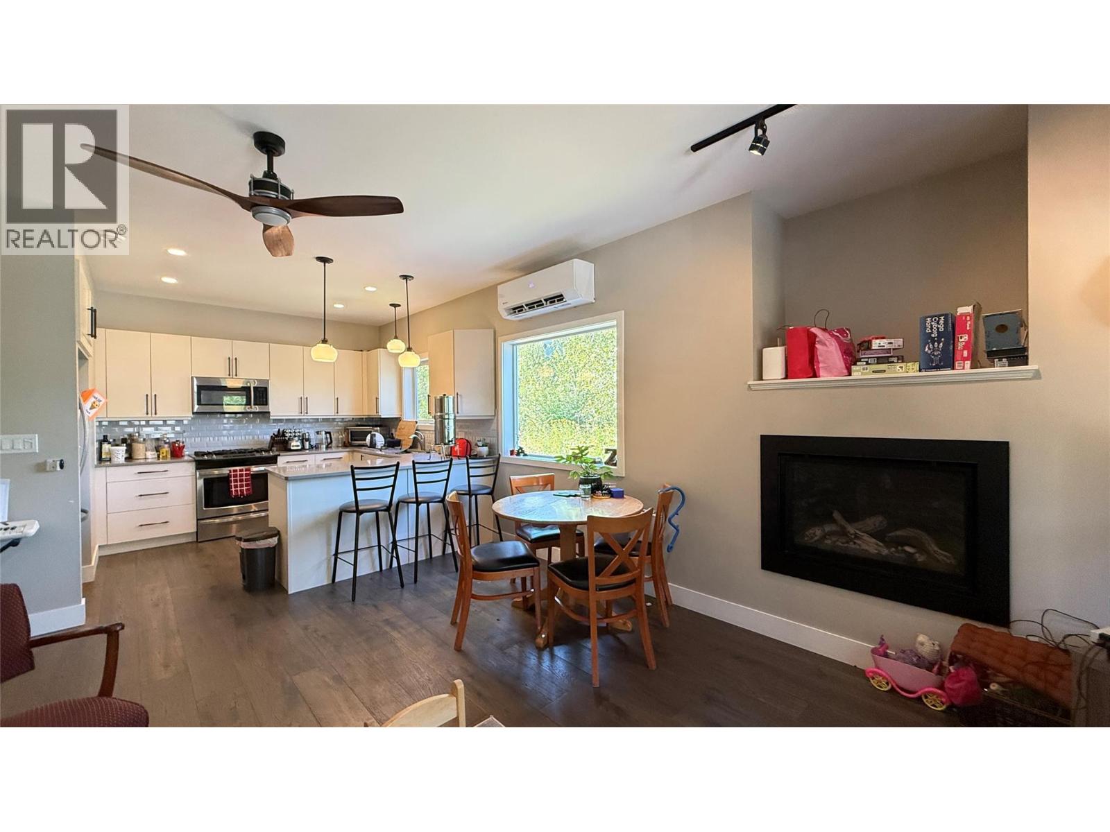 2410 Perrier Lane Unit# A, Nelson, British Columbia  V1L 7C3 - Photo 10 - 10396503