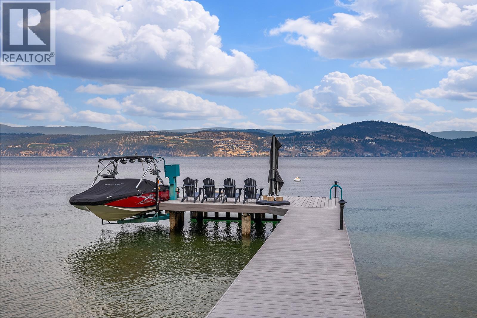 2259 Westside Place, Kelowna, British Columbia  V1Z 3T5 - Photo 2 - 10396224