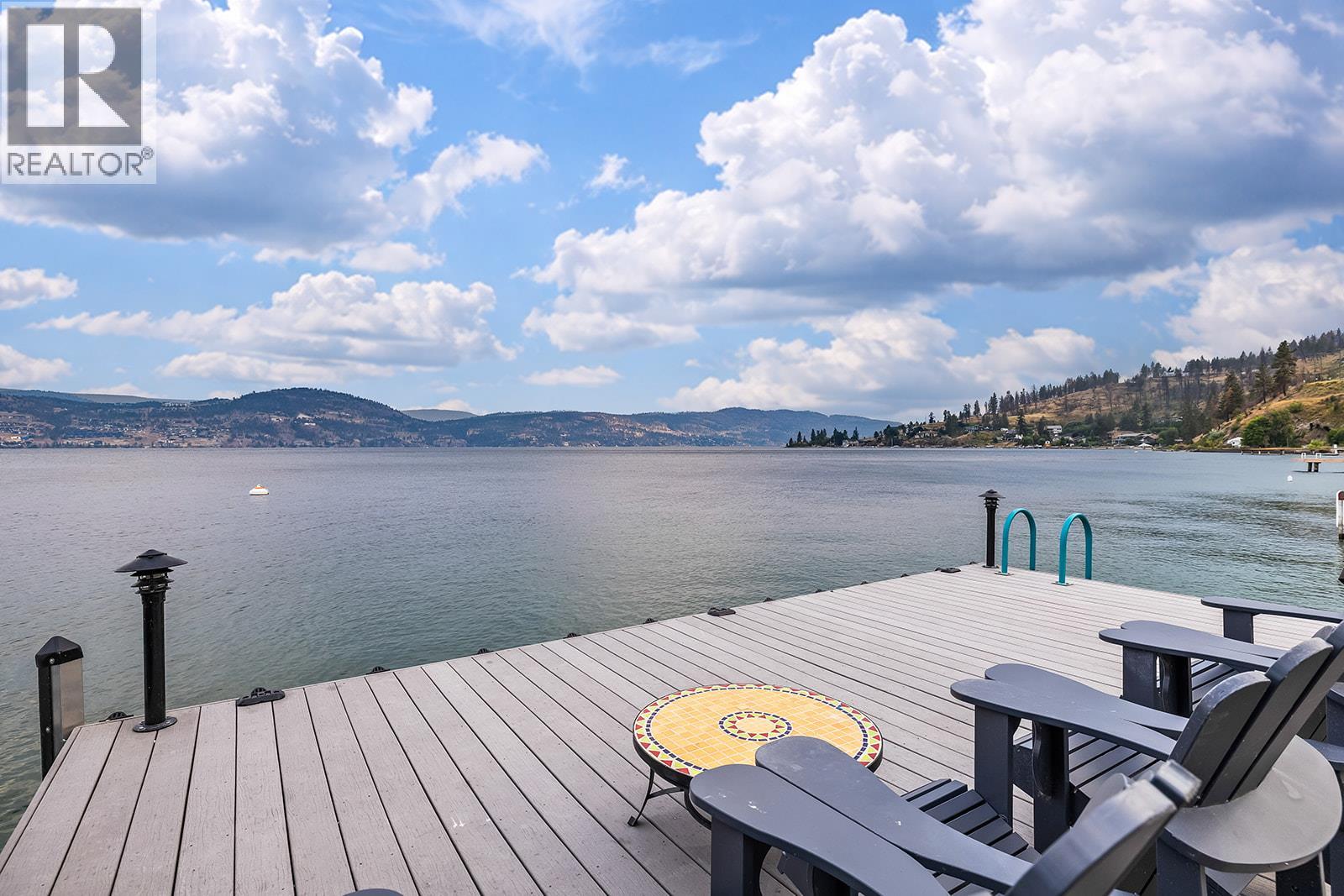 2259 Westside Place, Kelowna, British Columbia  V1Z 3T5 - Photo 3 - 10396224