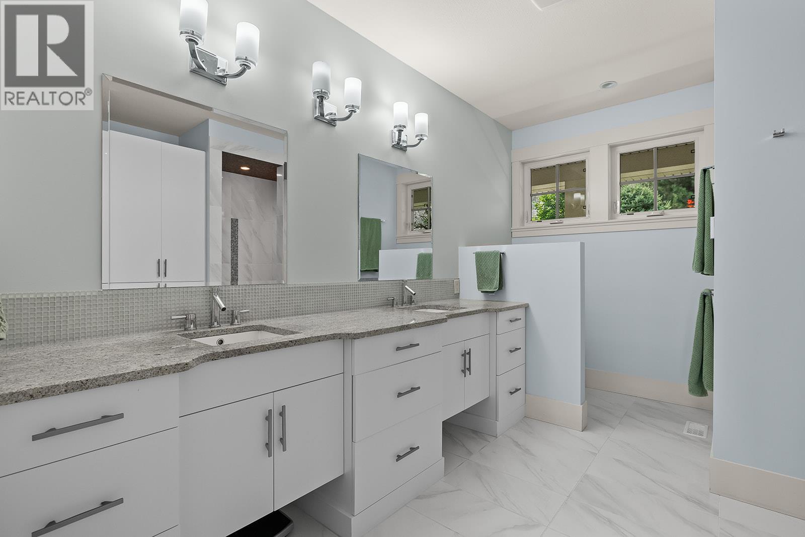 2259 Westside Place, Kelowna, British Columbia  V1Z 3T5 - Photo 31 - 10396224
