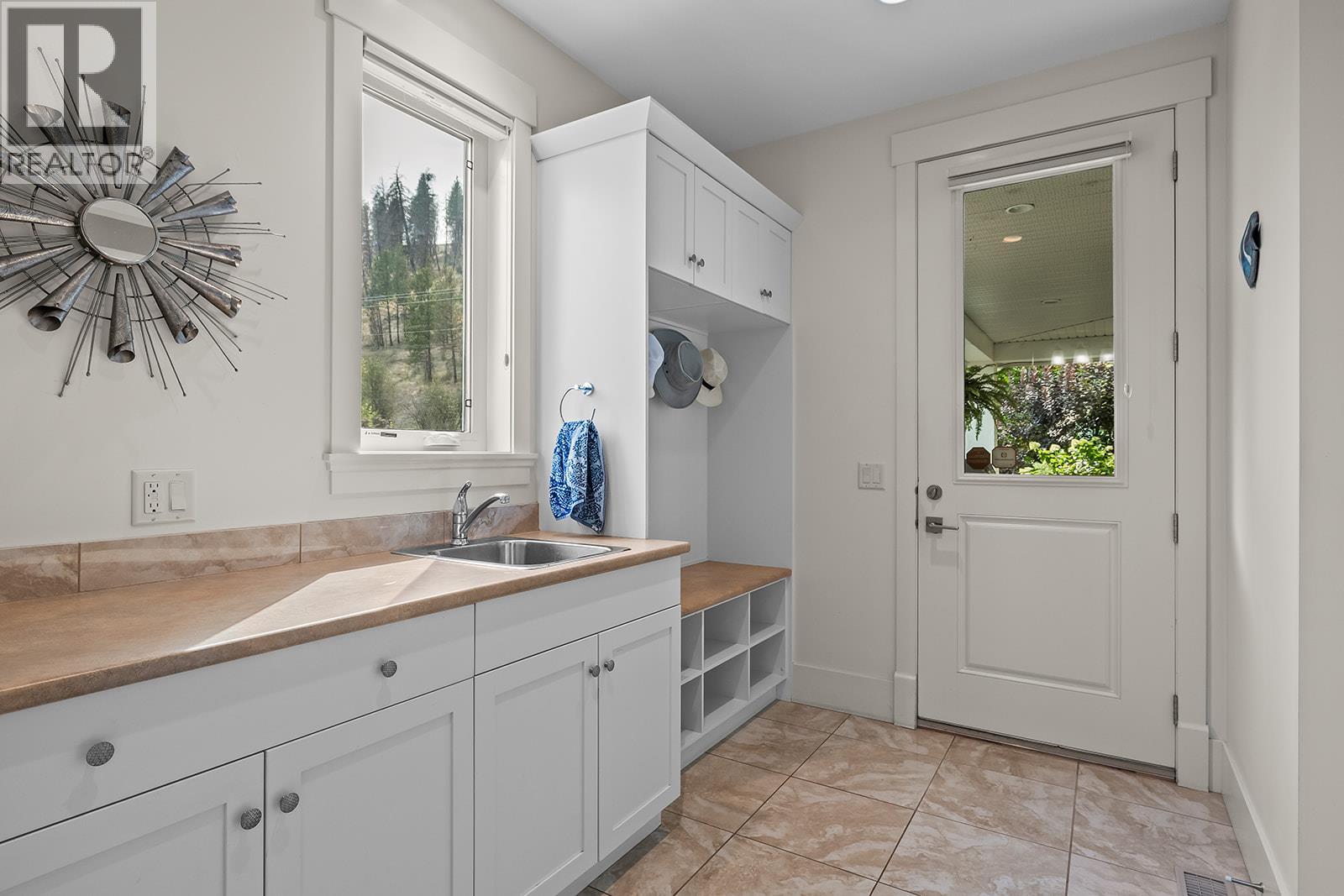 2259 Westside Place, Kelowna, British Columbia  V1Z 3T5 - Photo 34 - 10396224