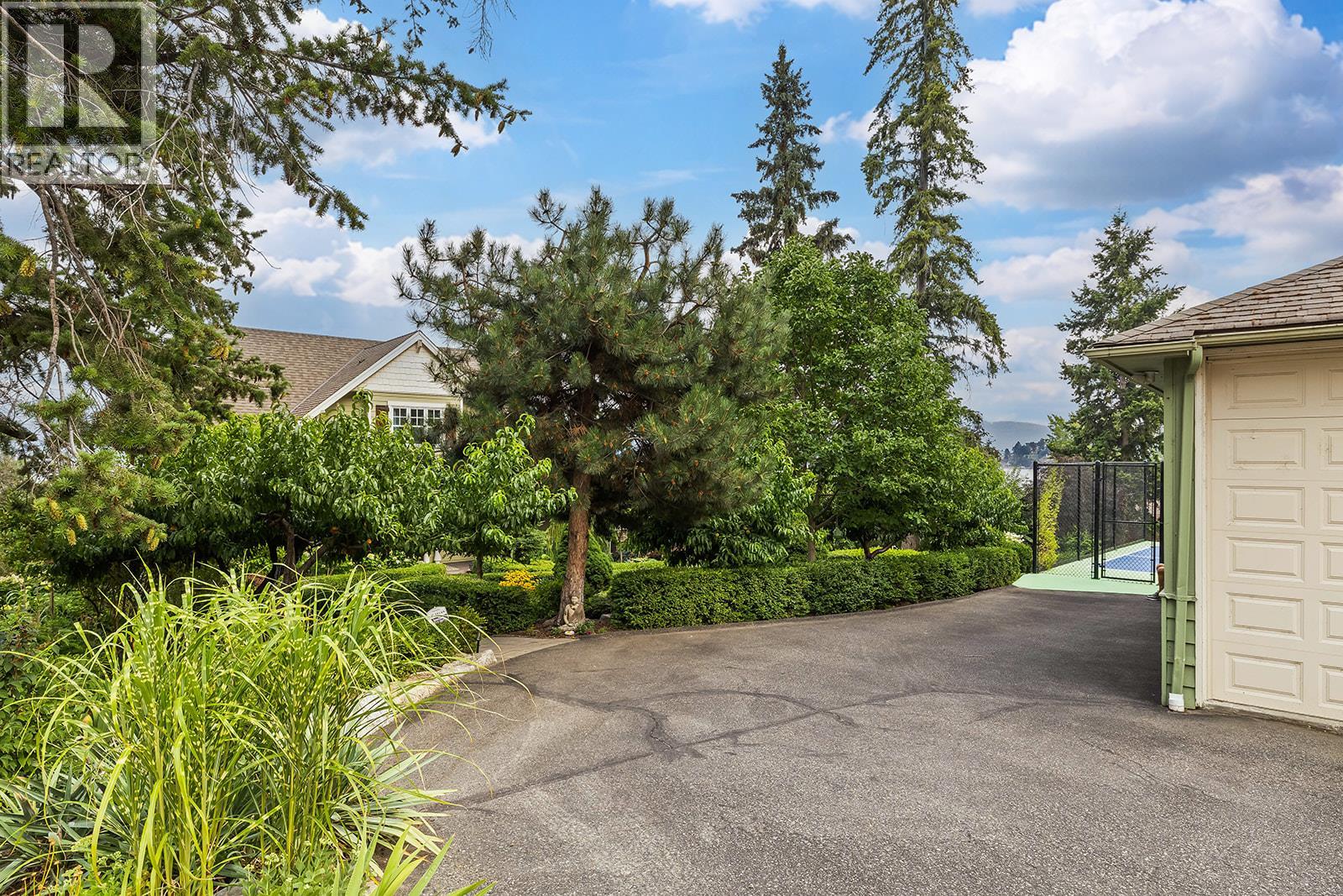 2259 Westside Place, Kelowna, British Columbia  V1Z 3T5 - Photo 77 - 10396224