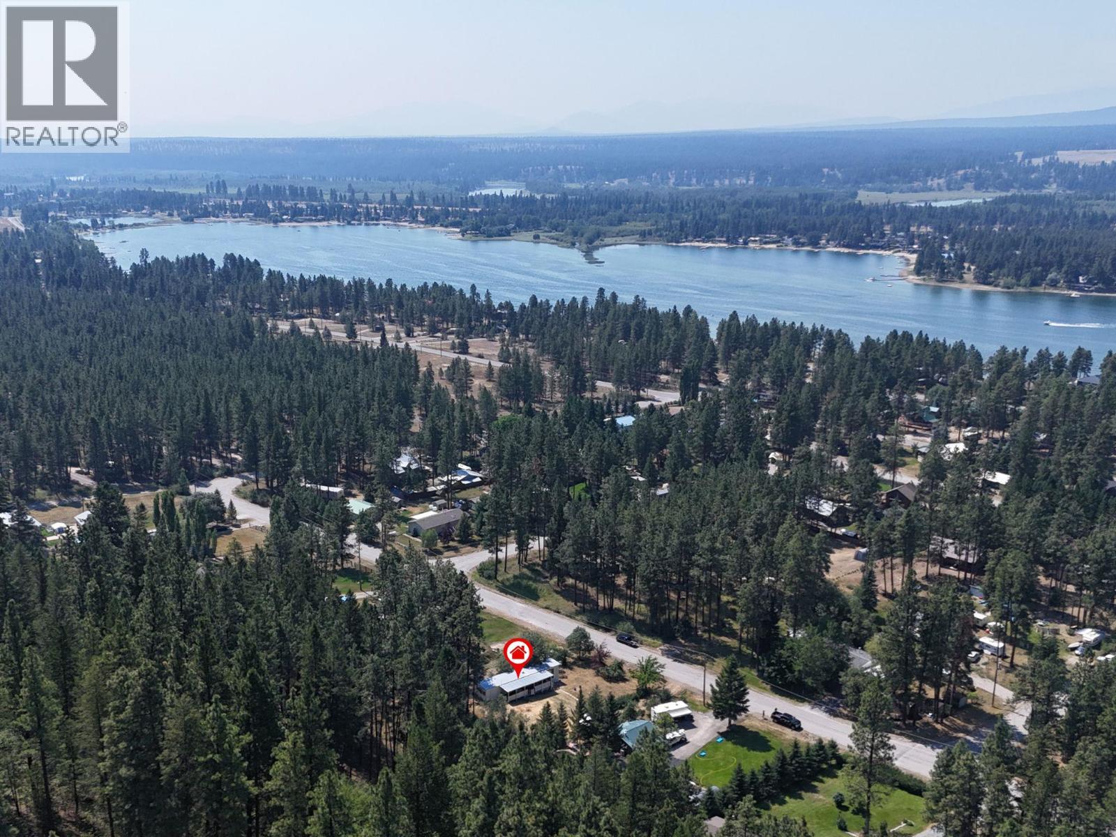 6294 Ash Road, Wasa, British Columbia  V0B 2K0 - Photo 4 - 10396088