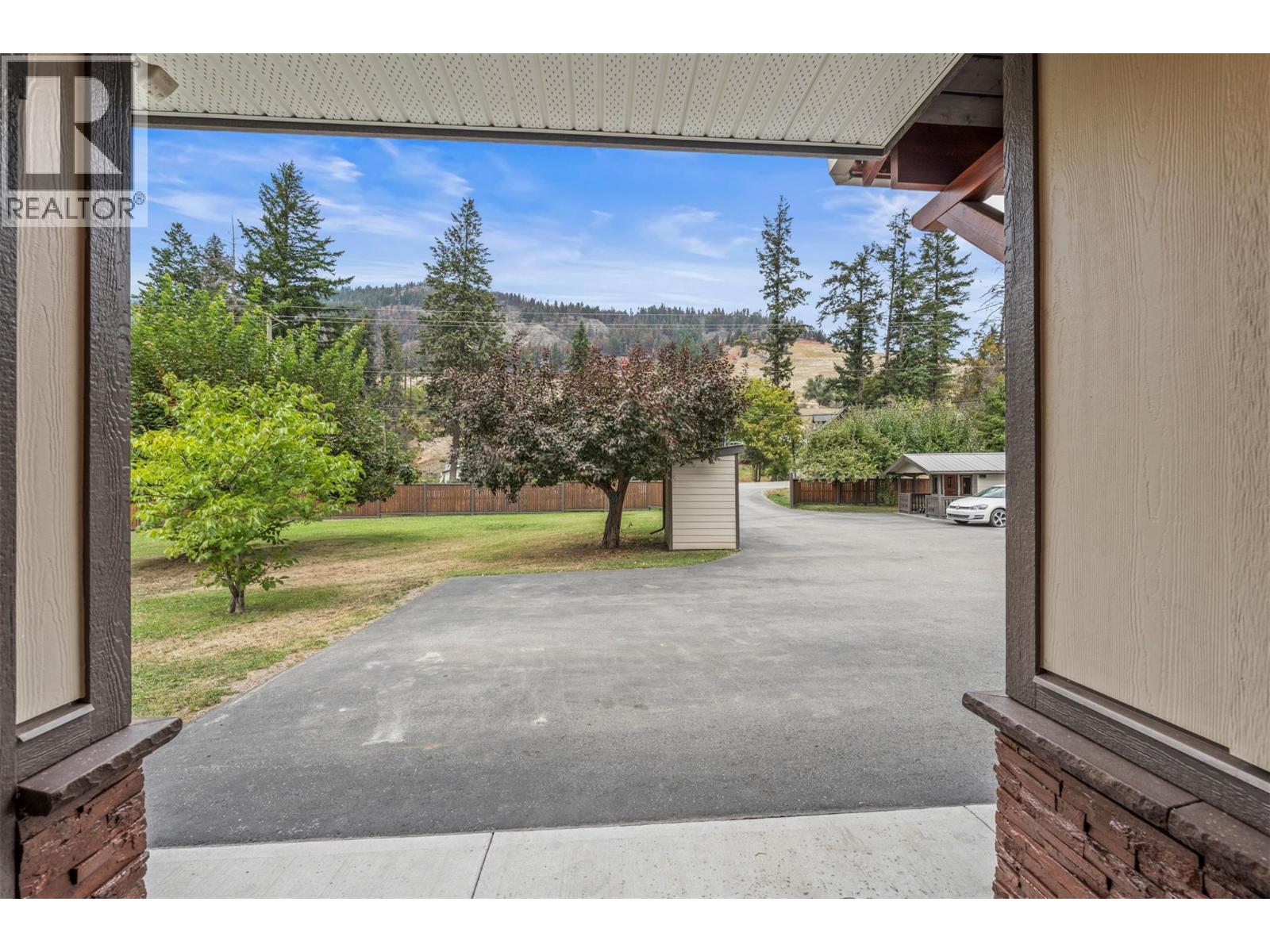 5936 Highway 6, Coldstream, British Columbia  V1B 1C8 - Photo 4 - 10396557