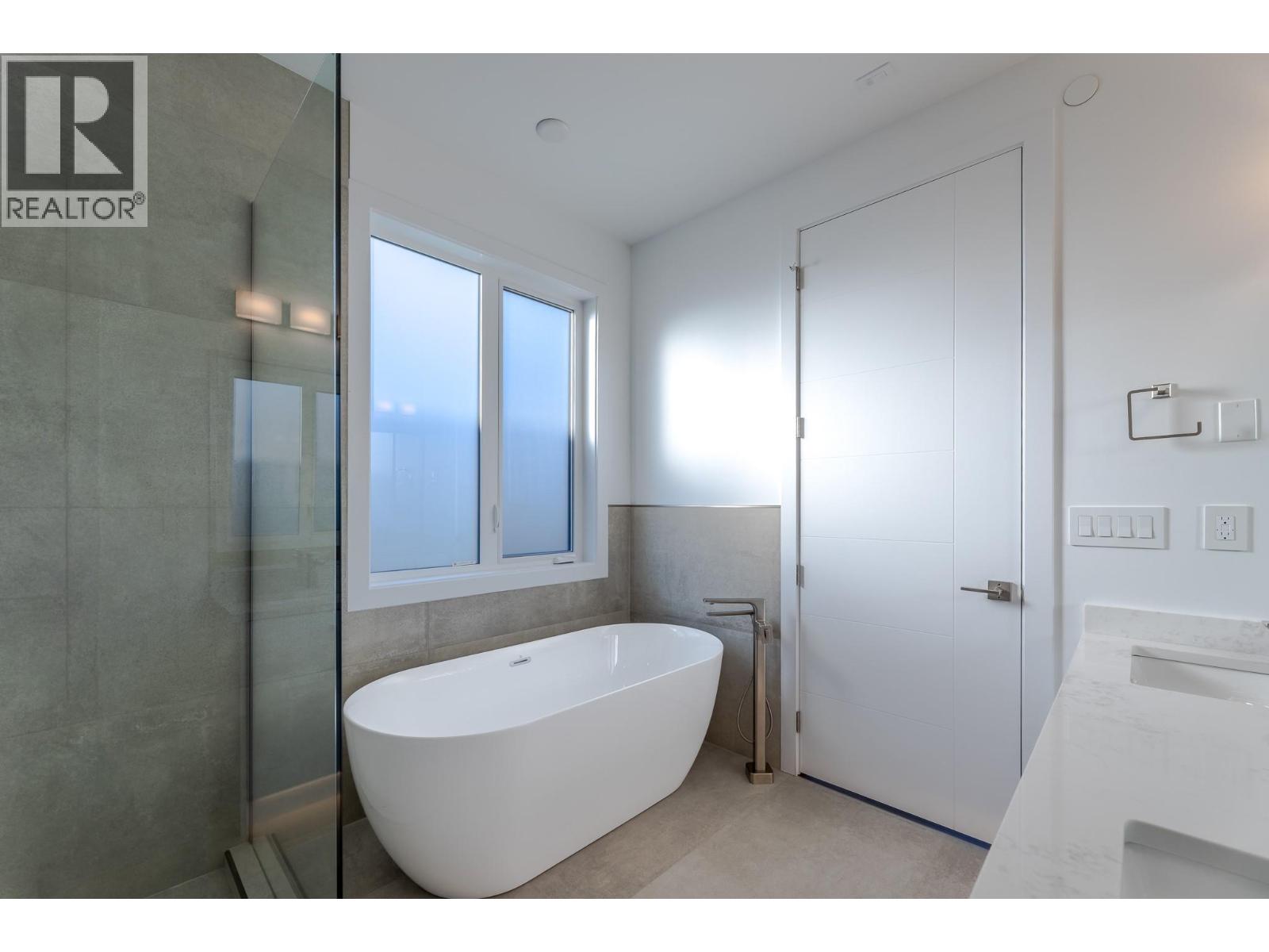 5586 Nixon Road, Summerland, British Columbia  V0H 1Z9 - Photo 19 - 10396582
