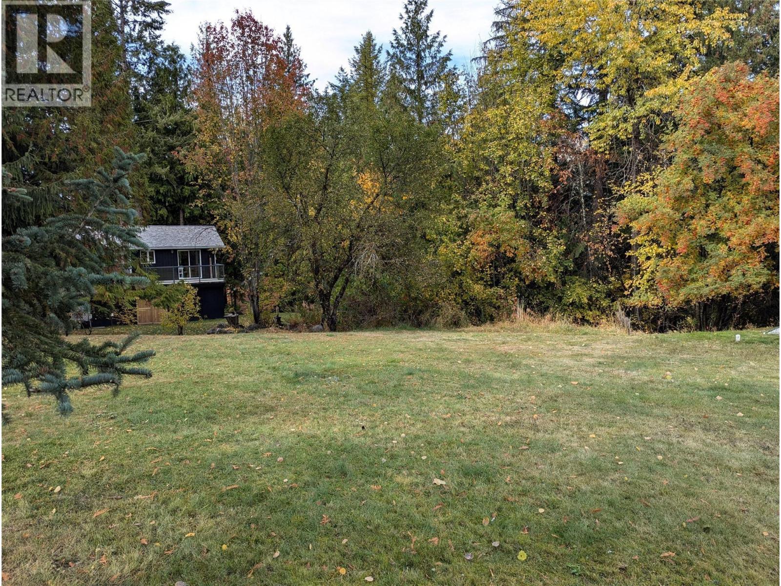 802 Gore Street W, Nelson, British Columbia  V1L 1A1 - Photo 2 - 10396439