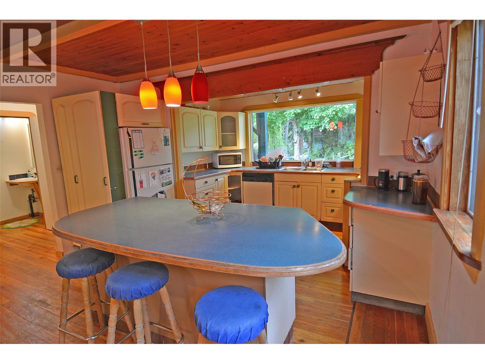 2022 Creek Street, Nelson, British Columbia  V1L 1M7 - Photo 15 - 10396321