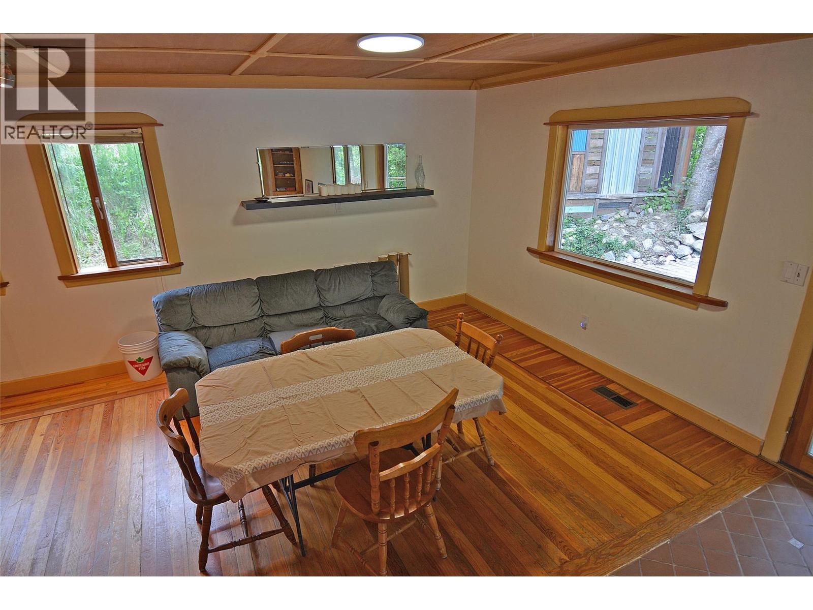 2022 Creek Street, Nelson, British Columbia  V1L 1M7 - Photo 18 - 10396321
