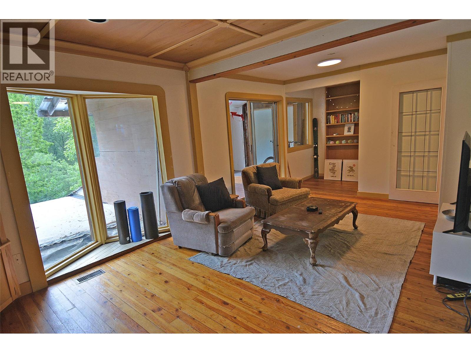 2022 Creek Street, Nelson, British Columbia  V1L 1M7 - Photo 21 - 10396321
