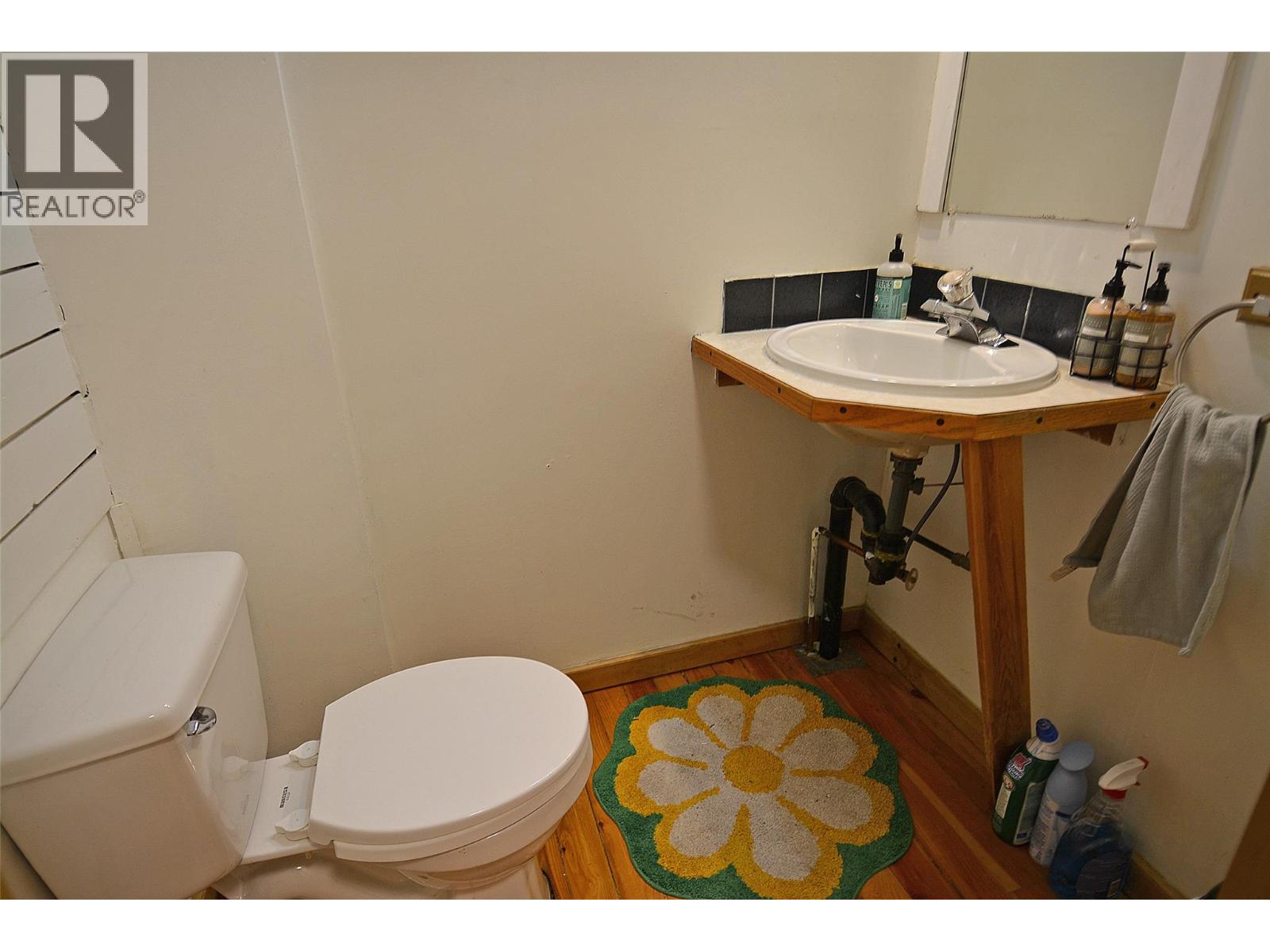 2022 Creek Street, Nelson, British Columbia  V1L 1M7 - Photo 24 - 10396321