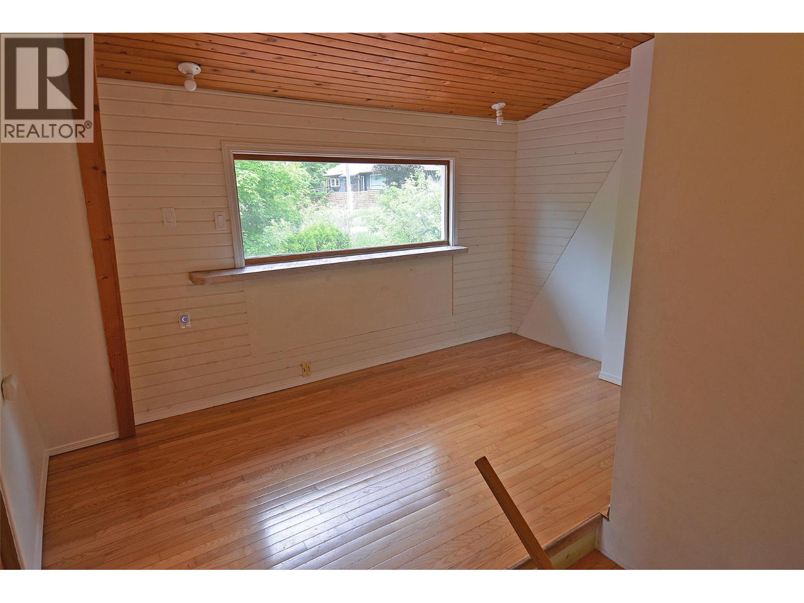 2022 Creek Street, Nelson, British Columbia  V1L 1M7 - Photo 26 - 10396321