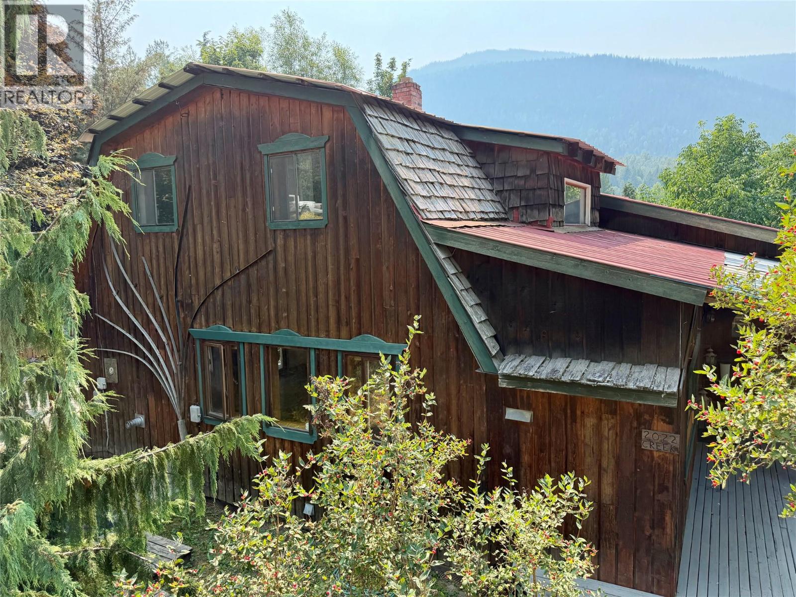 2022 Creek Street, Nelson, British Columbia  V1L 1M7 - Photo 3 - 10396321