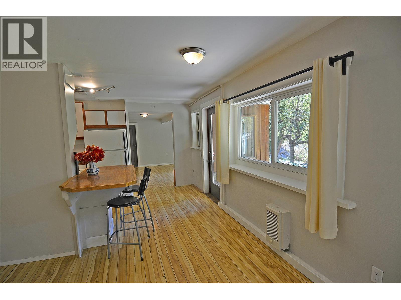 2022 Creek Street, Nelson, British Columbia  V1L 1M7 - Photo 35 - 10396321