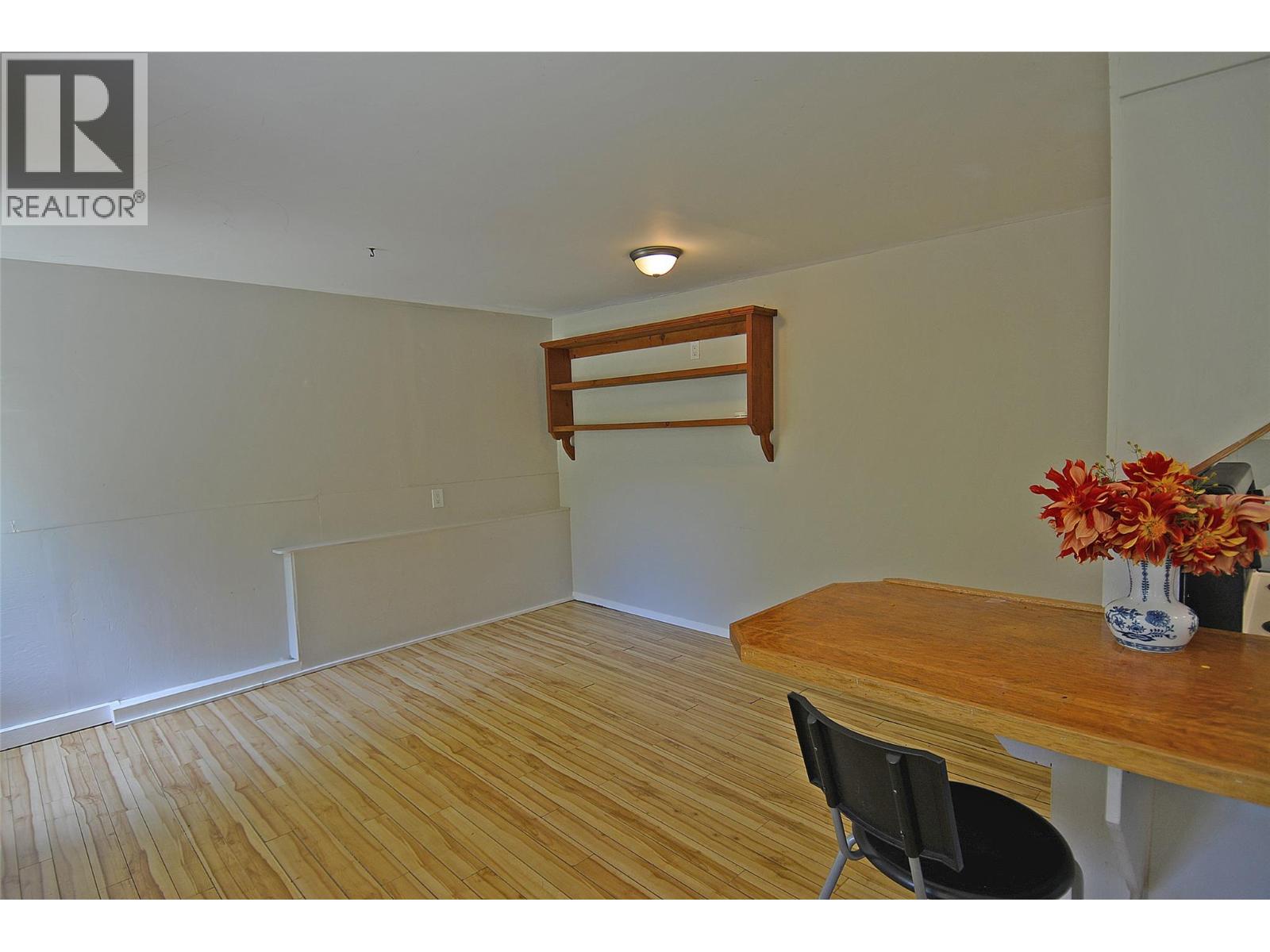 2022 Creek Street, Nelson, British Columbia  V1L 1M7 - Photo 39 - 10396321