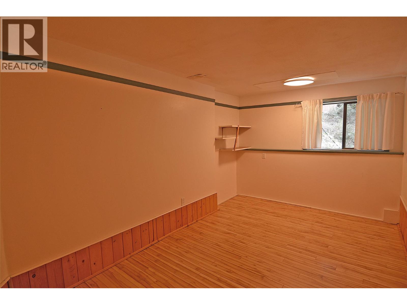 2022 Creek Street, Nelson, British Columbia  V1L 1M7 - Photo 46 - 10396321