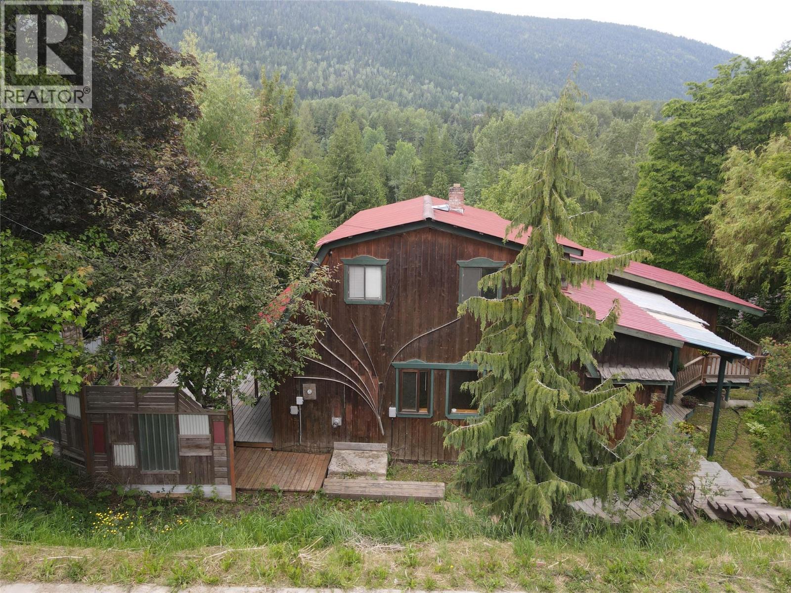 2022 Creek Street, Nelson, British Columbia  V1L 1M7 - Photo 48 - 10396321