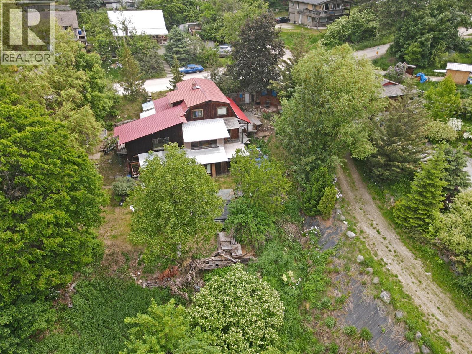 2022 Creek Street, Nelson, British Columbia  V1L 1M7 - Photo 61 - 10396321