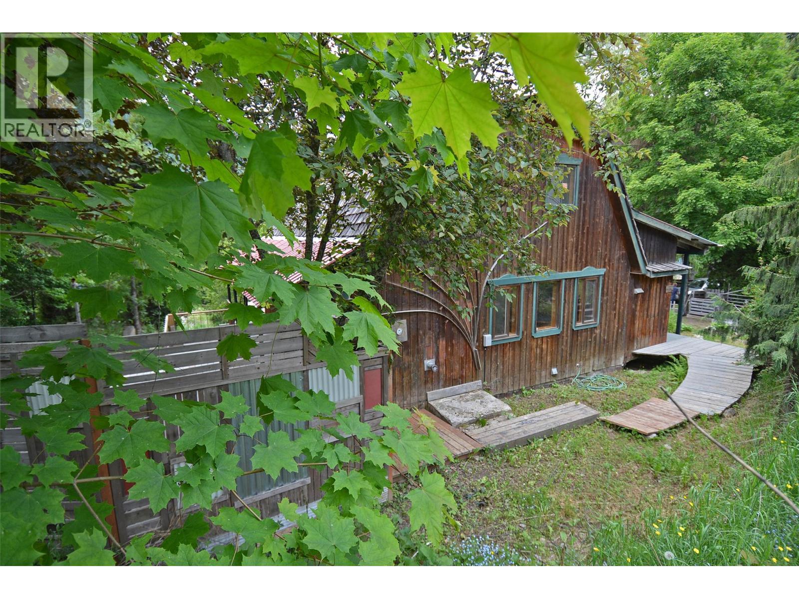 2022 Creek Street, Nelson, British Columbia  V1L 1M7 - Photo 62 - 10396321