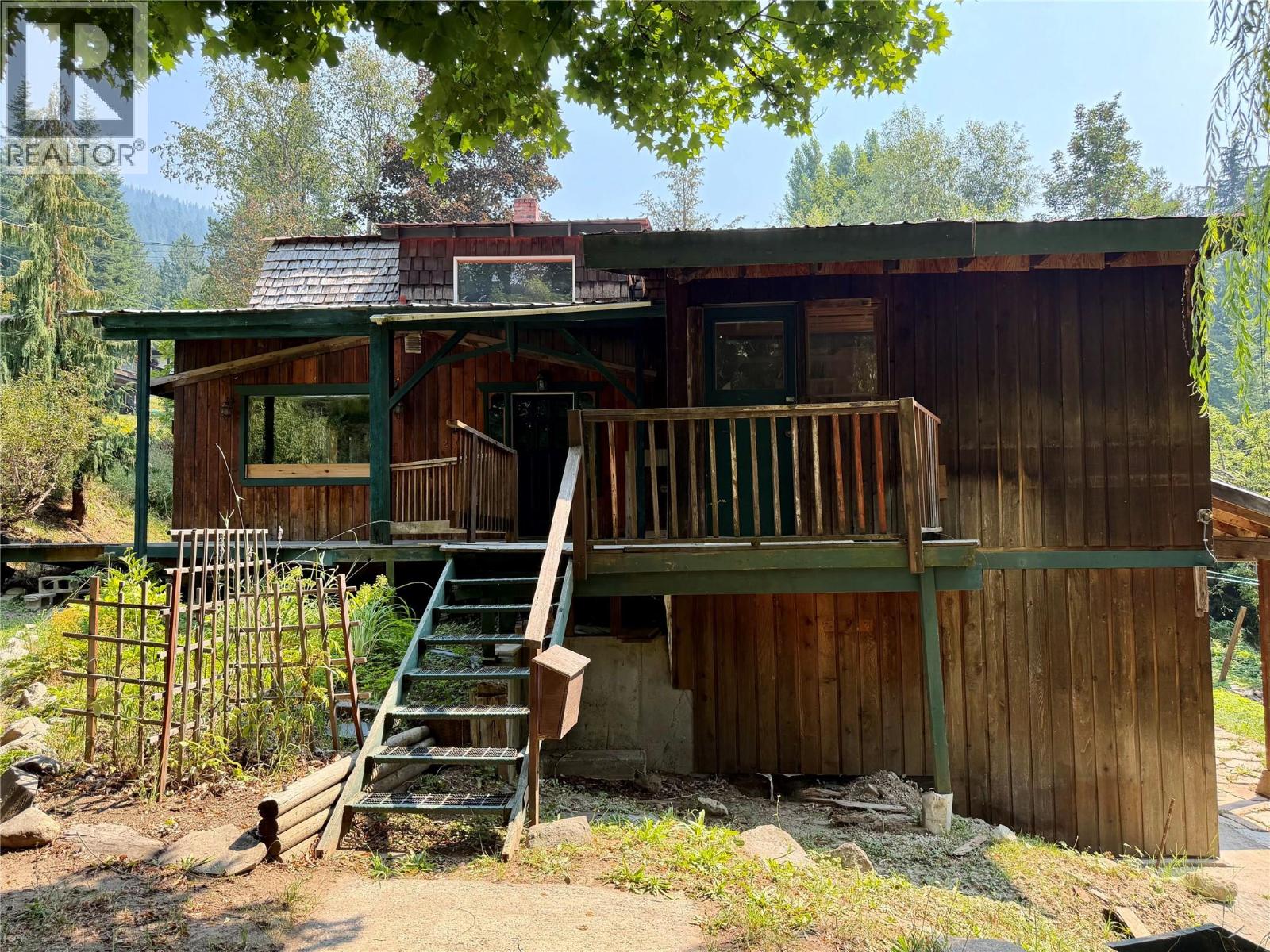 2022 Creek Street, Nelson, British Columbia  V1L 1M7 - Photo 69 - 10396321