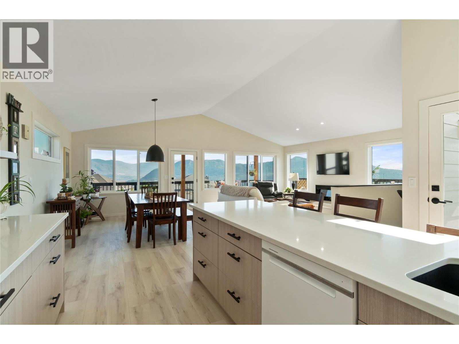 2545 Panoramic Way, Blind Bay, British Columbia  V0E 1H0 - Photo 19 - 10396279