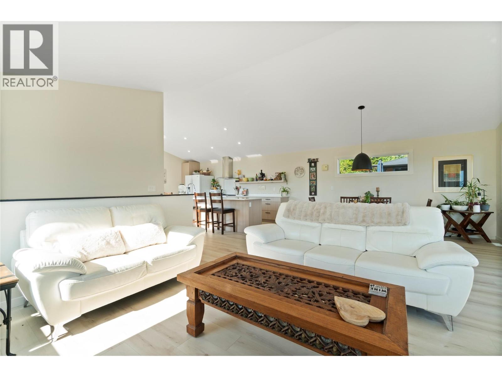 2545 Panoramic Way, Blind Bay, British Columbia  V0E 1H0 - Photo 5 - 10396279