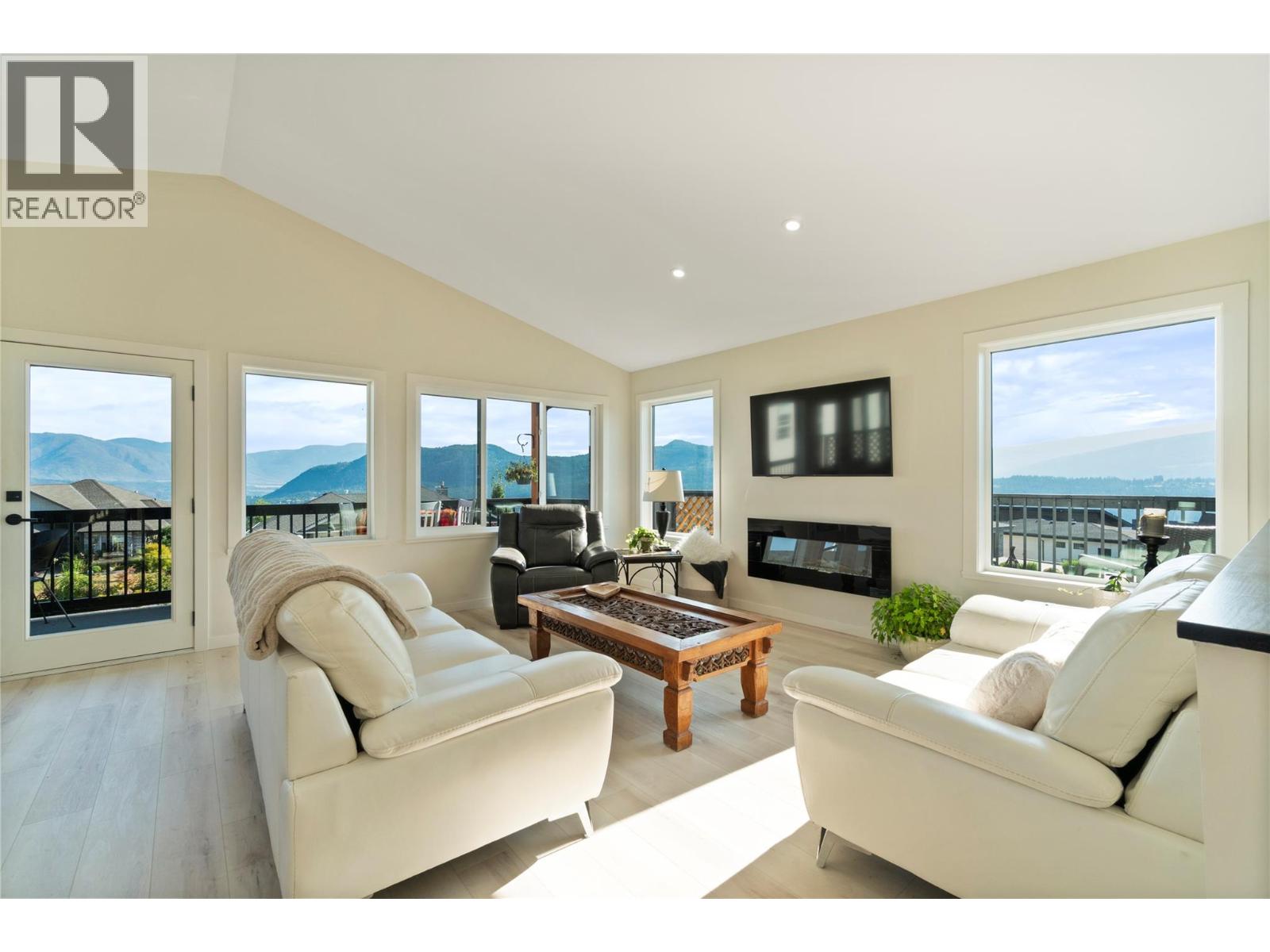 2545 Panoramic Way, Blind Bay, British Columbia  V0E 1H0 - Photo 6 - 10396279