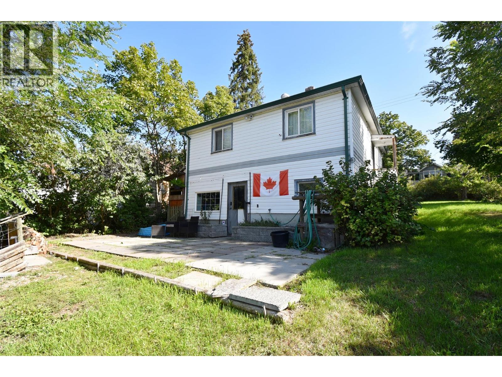 231 Shuswap Street Sw, Salmon Arm, British Columbia  V1B 4H9 - Photo 10 - 10396568