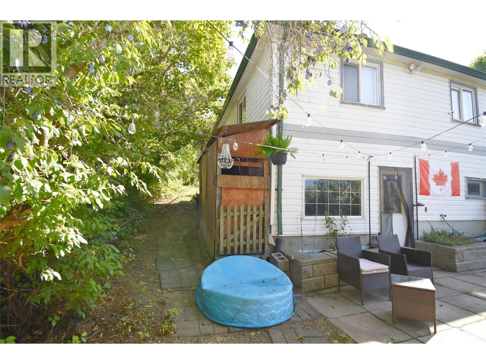 231 Shuswap Street Sw, Salmon Arm, British Columbia  V1B 4H9 - Photo 11 - 10396568
