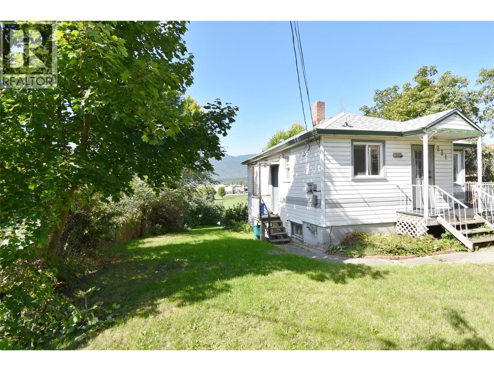231 Shuswap Street Sw, Salmon Arm, British Columbia  V1B 4H9 - Photo 8 - 10396568