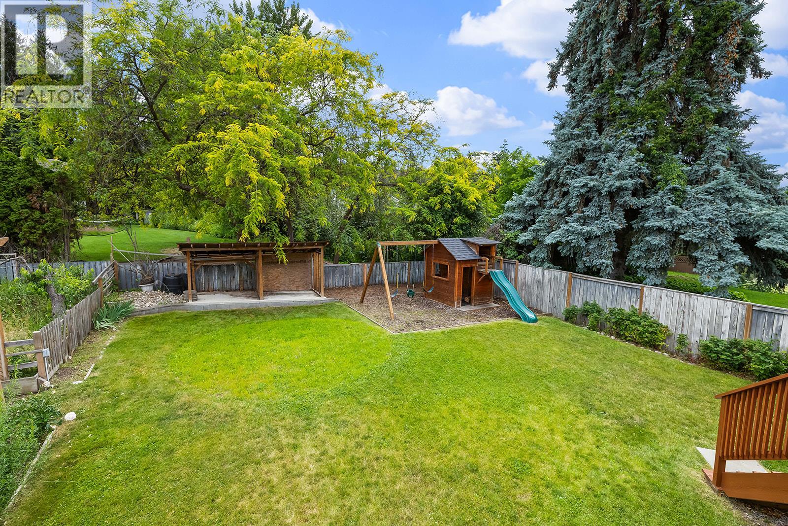 851 Hammer Avenue, Kelowna, British Columbia  V1W 2B7 - Photo 12 - 10396526