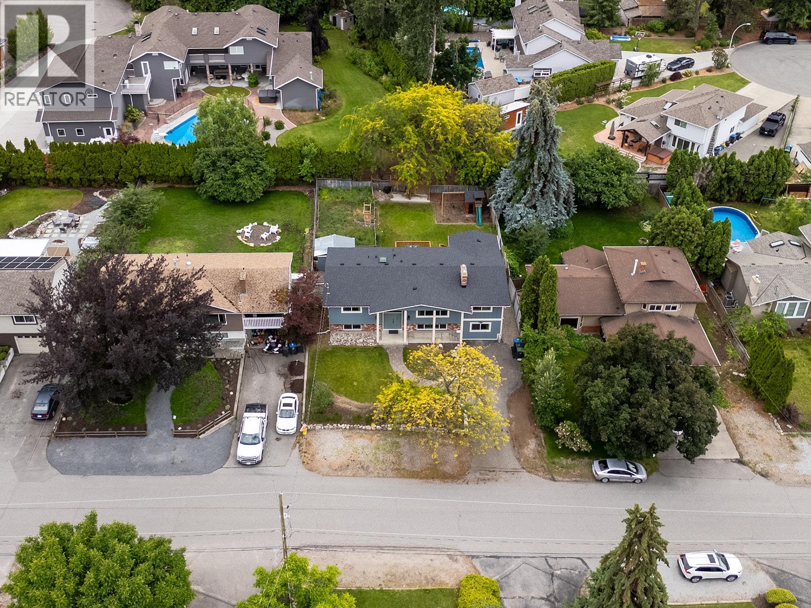 851 Hammer Avenue, Kelowna, British Columbia  V1W 2B7 - Photo 17 - 10396526