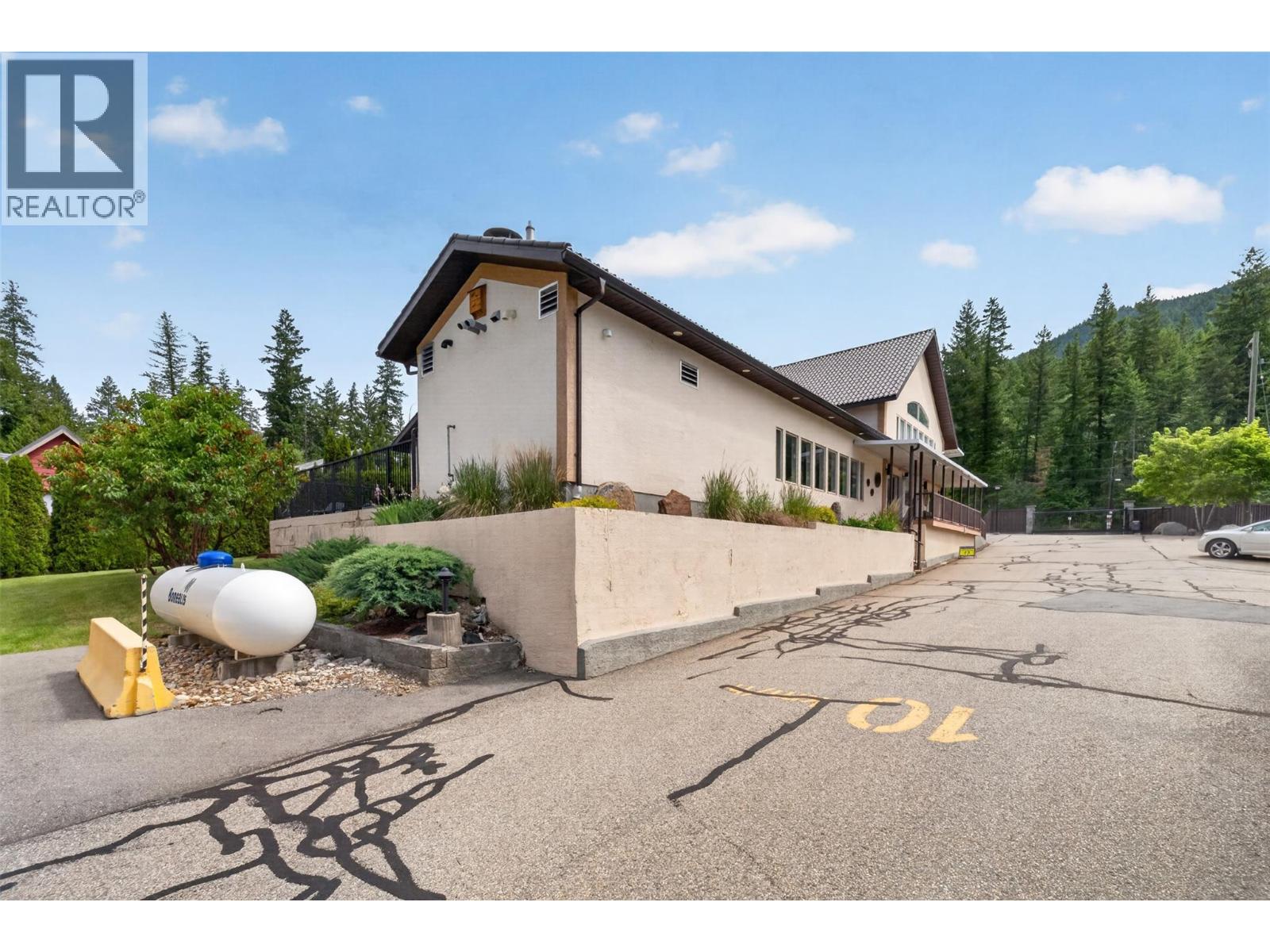 #2 8242 Highway 97a Highway, Sicamous, British Columbia  V0E 2V0 - Photo 18 - 10395615