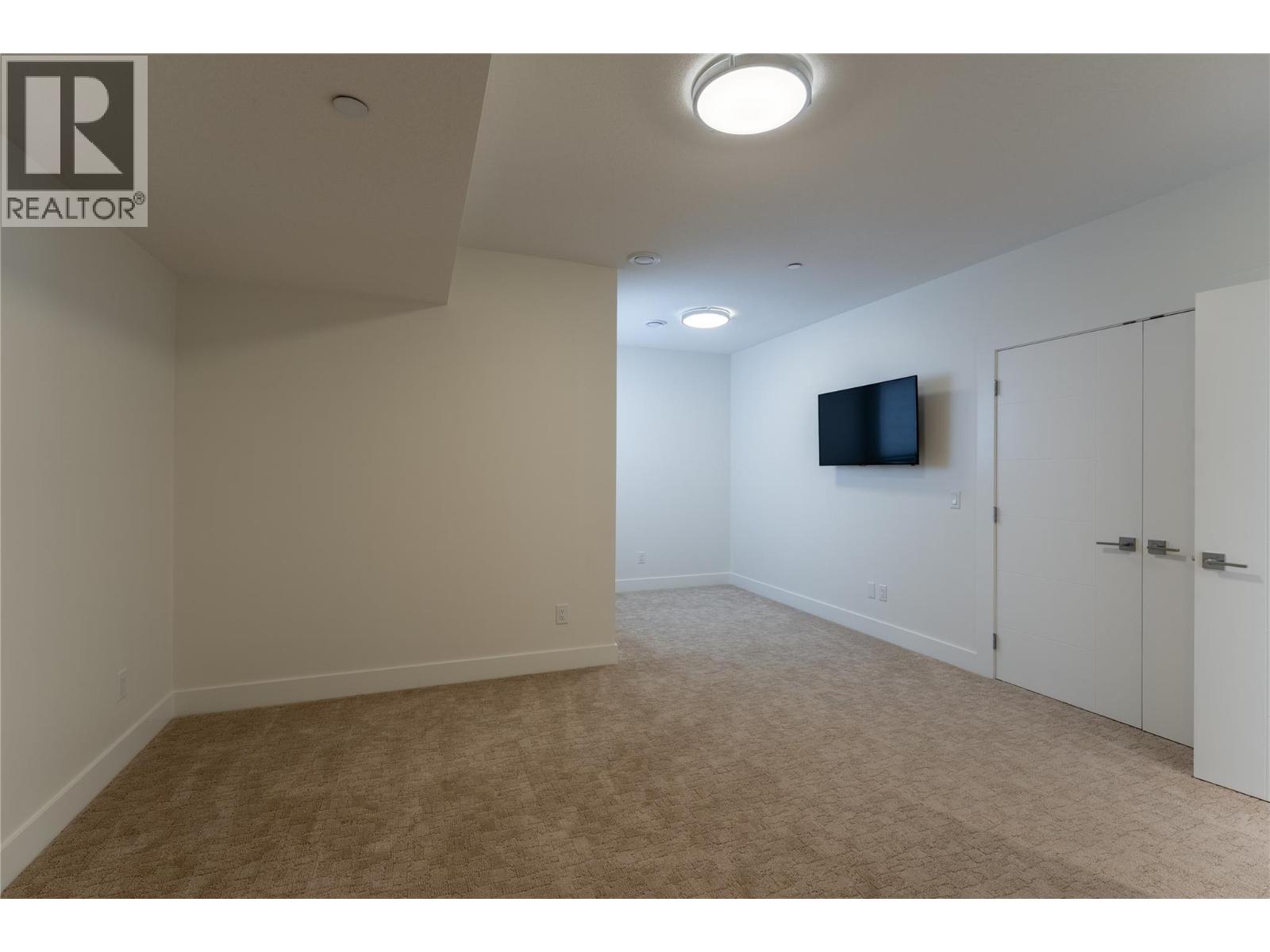 3303 Water Birch Circle, Kelowna, British Columbia  V1V 3G1 - Photo 48 - 10396595