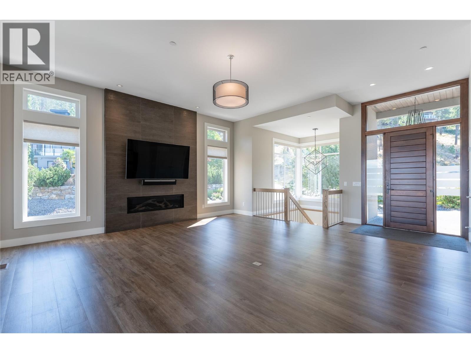 3303 Water Birch Circle, Kelowna, British Columbia  V1V 3G1 - Photo 5 - 10396595