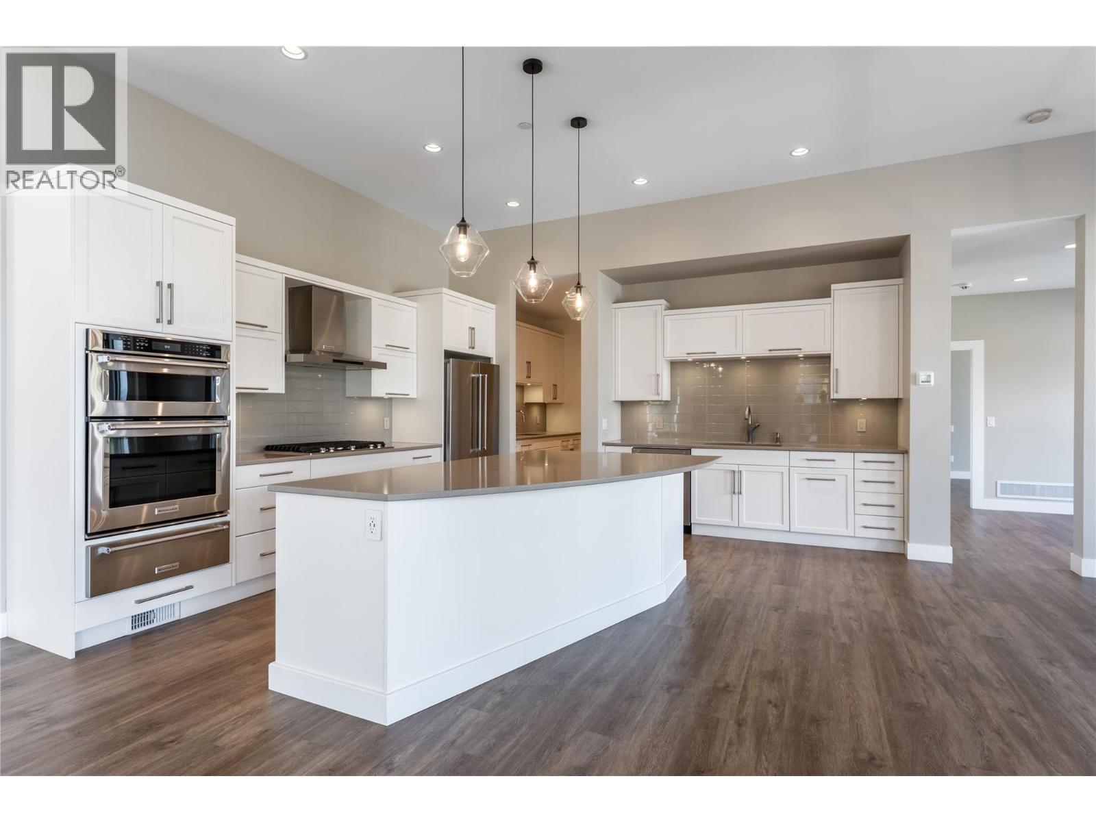 3303 Water Birch Circle, Kelowna, British Columbia  V1V 3G1 - Photo 6 - 10396595