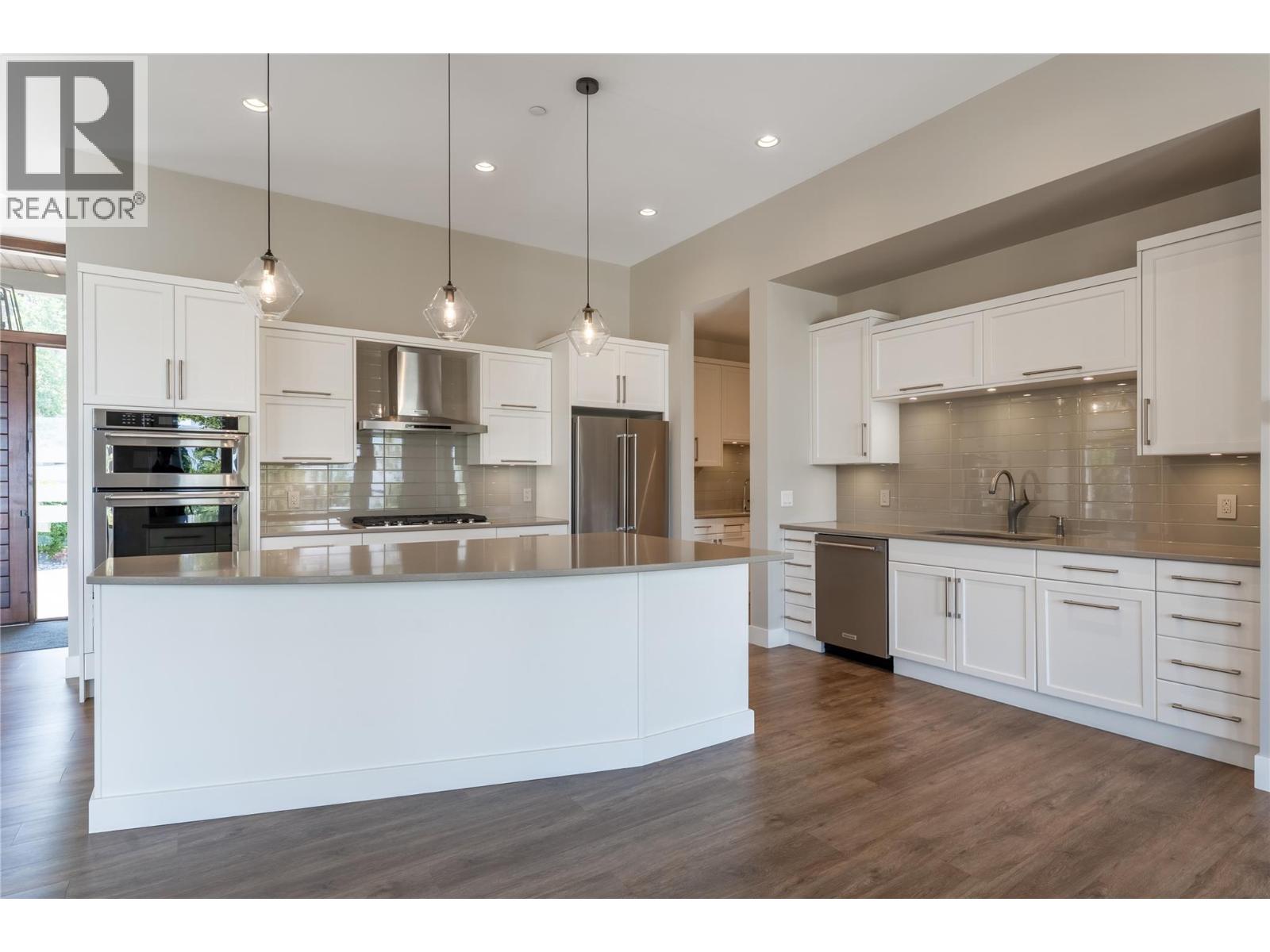 3303 Water Birch Circle, Kelowna, British Columbia  V1V 3G1 - Photo 7 - 10396595